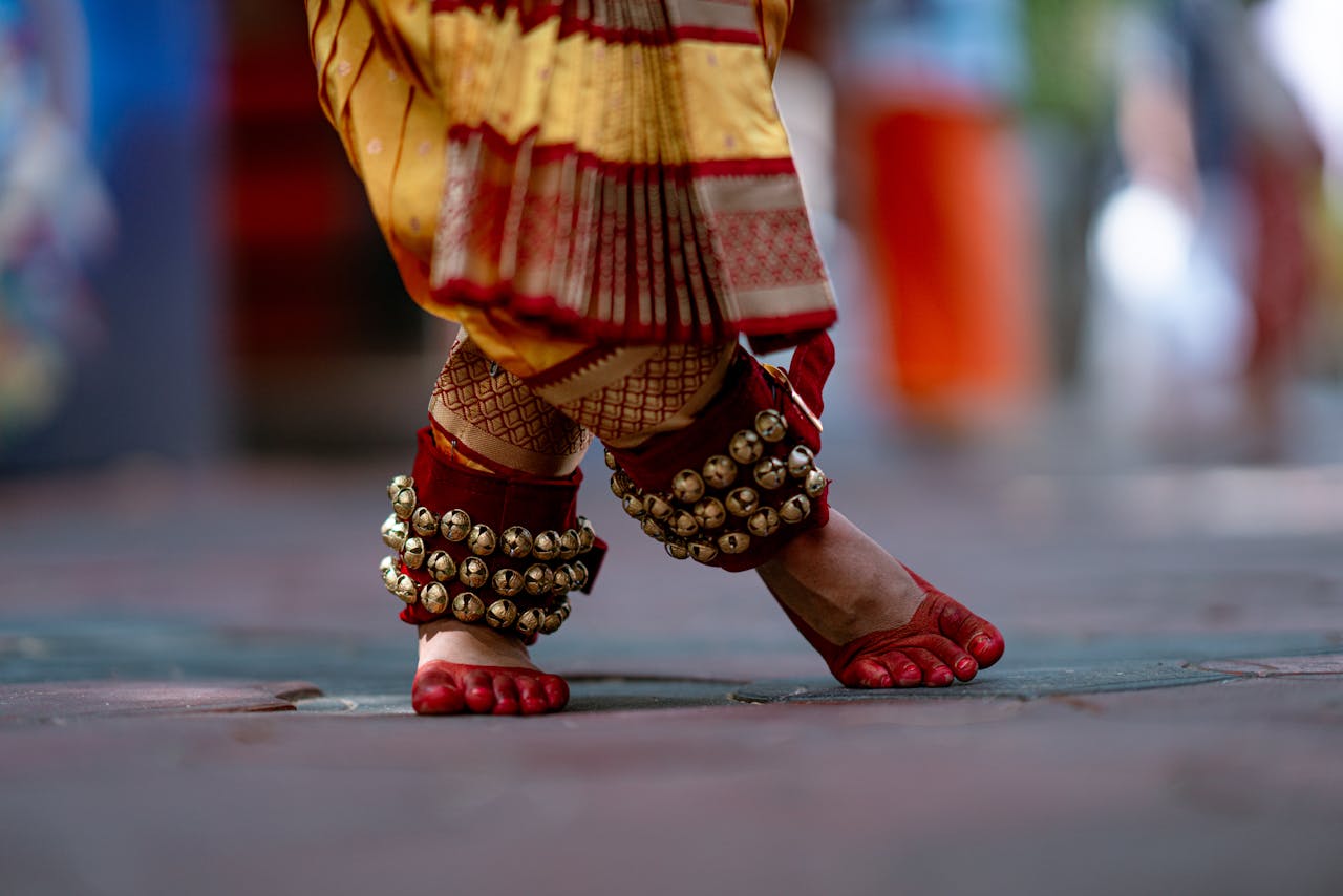 Mohiniyattam Classical Dance Classes for Adults Beginners